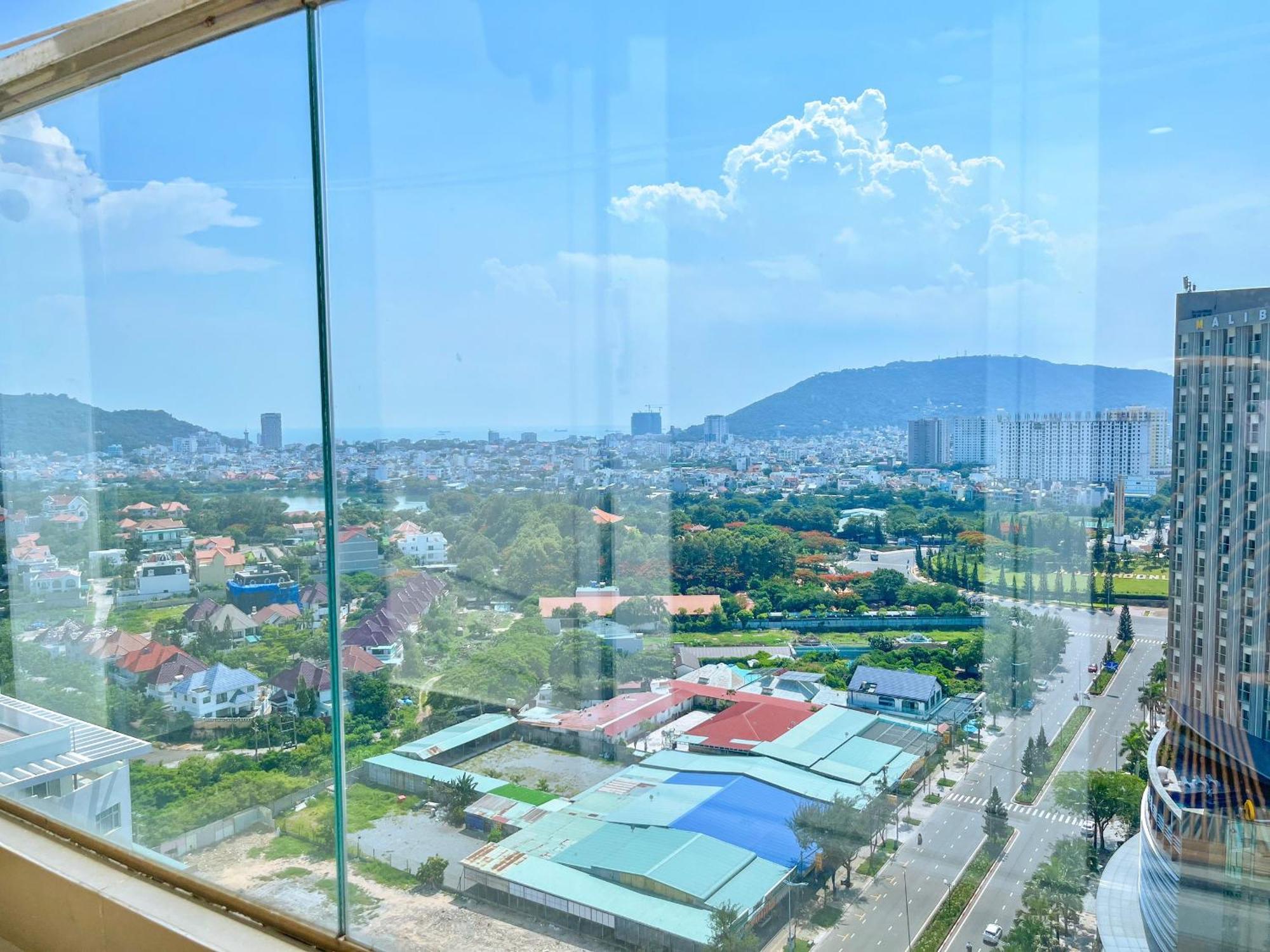 Mermaid Seaview Vung Tau - Khang Apartment 1 Екстериор снимка